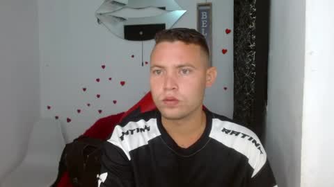 Snapshot of sven_fox723 chatting on 04-12-26, 01:16 Sven online show from 04-12-26, 01:16