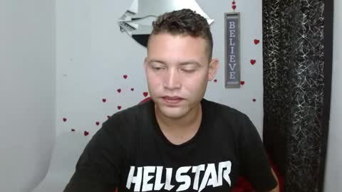 Snapshot of sven_fox723 chatting on 04-16-26, 11:44 Sven online show from 04-16-26, 11:44