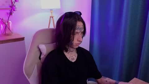 Eric online show from 04-16-26, 03:35