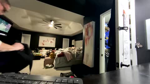 Swapman47 online show from 12-30-24, 05:26