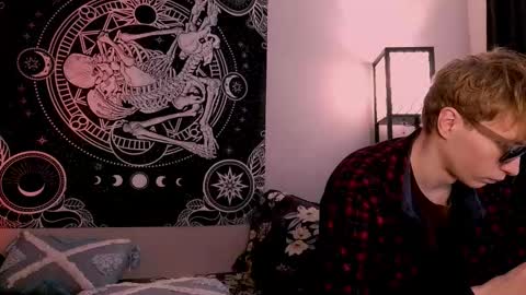 Snapshot of sweathome chatting on 01-10-26, 02:41 sweaties3 online show from 01-10-26, 02:41