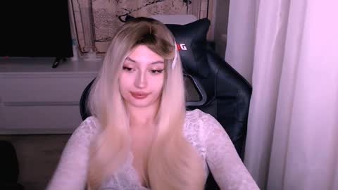 Kate online show from 12-01-25, 12:15