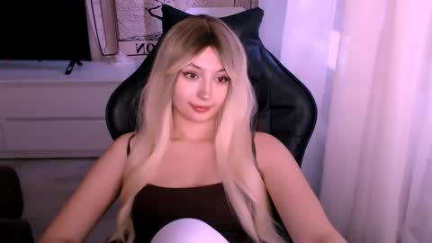 Kate online show from 12-05-25, 04:21