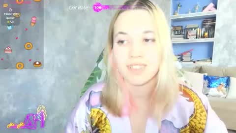 Snapshot of sweeet_bee chatting on 02-27-25, 08:06 Melisa online show from 02-27-25, 08:06
