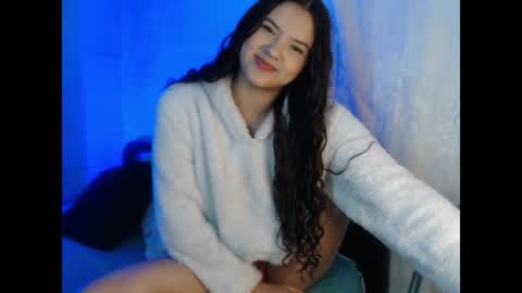 Snapshot of sweeetjolie chatting on 06-10-26, 07:40 Jolie online show from 06-10-26, 07:40