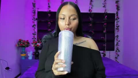 Snapshot of sweelanna chatting on 06-09-26, 12:22 sweet ana online show from 06-09-26, 12:22