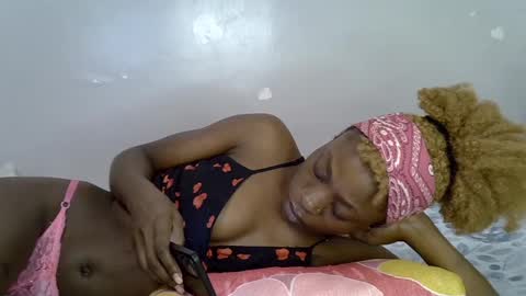 Sweetest doll online show from 07-27-26, 09:05