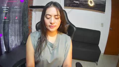 Snapshot of sweet10salome chatting on 10-12-25, 03:11 sweet10salome online show from 10-12-25, 03:11