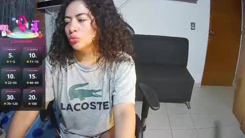 Snapshot of sweet10salome chatting on 11-23-25, 11:43 sweet10salome online show from 11-23-25, 11:43