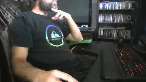 Snapshot of sweet1514 chatting on 11-09-25, 06:06 sweet1514 online show from 11-09-25, 06:06