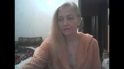 sweet4blonde609 online show from 12-27-24, 06:03
