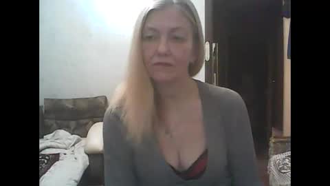 Snapshot of sweet4blonde67 chatting on 12-22-24, 06:48 sweet4blonde67 online show from 12-22-24, 06:48