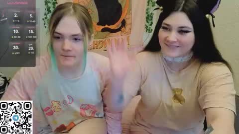 Snapshot of sweet4t chatting on 11-21-25, 10:03 Haeyang Torry online show from 11-21-25, 10:03