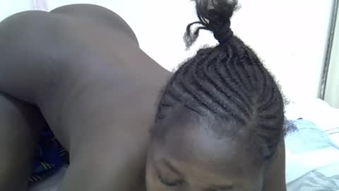 Snapshot of sweet_0012 chatting on 07-24-26, 04:10 Cecee online show from 07-24-26, 04:10