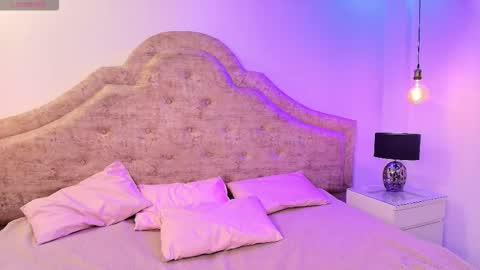 Snapshot of sweet_1angel chatting on 02-14-26, 03:25 Sweet 1Angel online show from 02-14-26, 03:25