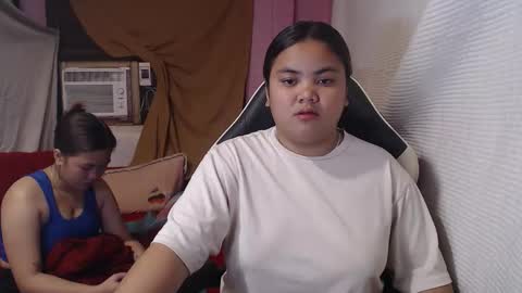 Snapshot of sweet_69ally chatting on 09-08-25, 04:39 ally online show from 09-08-25, 04:39