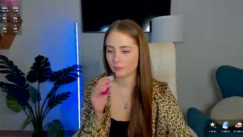 Snapshot of sweet__amily chatting on 10-09-25, 12:47 Sweet Amily online show from 10-09-25, 12:47