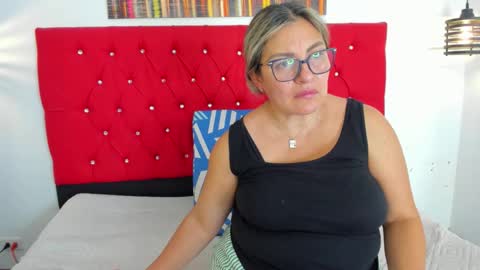 Carolina online show from 12-18-25, 04:02