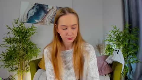 Monica  GTM 3MoTuWeFrSa 500pm-1000pm  online show from 10-30-25, 12:56