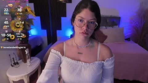 Snapshot of sweet_alicee__ chatting on 04-19-26, 11:31 Alice online show from 04-19-26, 11:31