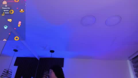 Snapshot of sweet_alicee__ chatting on 05-16-26, 07:01 Alice online show from 05-16-26, 07:01