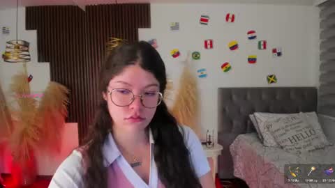 Snapshot of sweet_alicee__ chatting on 07-06-26, 07:16 Alice online show from 07-06-26, 07:16