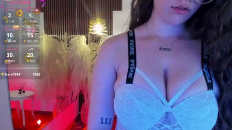 Snapshot of sweet_alicee__ chatting on 07-28-26, 07:39 Alice online show from 07-28-26, 07:39