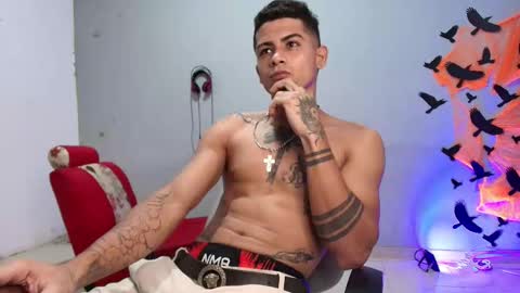 sweet_angel25 online show from 10-21-25, 12:00