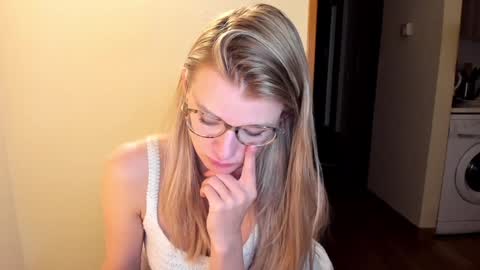 Snapshot of sweet_angel_a chatting on 12-14-24, 02:01 Ann - your sweet girl online show from 12-14-24, 02:01