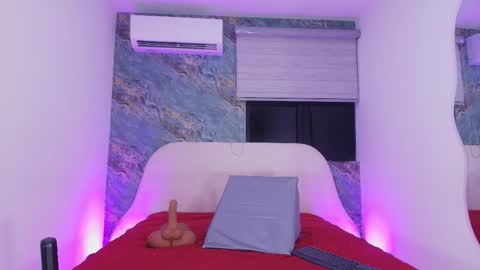 Ariel online show from 03-03-26, 03:12