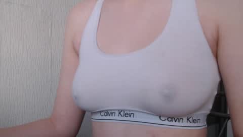 Snapshot of sweet_baby_kate chatting on 12-31-24, 10:58 Kate and Erica online show from 12-31-24, 10:58