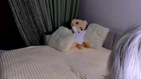 Alice online show from 02-08-26, 03:59