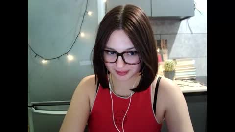 Bella dont forget thumbs up online show from 12-14-25, 11:04