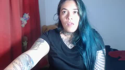 Snapshot of sweet_bubblee chatting on 06-10-26, 03:18 Bubbles online show from 06-10-26, 03:18