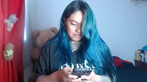 Snapshot of sweet_bubblee chatting on 06-10-26, 10:19 Bubbles online show from 06-10-26, 10:19