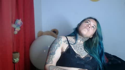 Snapshot of sweet_bubblee chatting on 06-23-26, 12:41 Bubbles online show from 06-23-26, 12:41