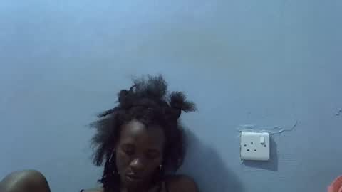 sweet_candie01 online show from 03-17-26, 06:11