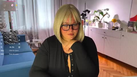Caroline online show from 04-29-26, 05:55