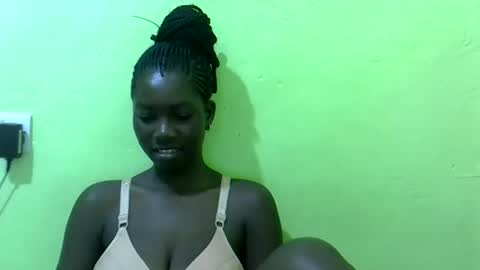 sweet_cherie1 online show from 02-05-26, 07:46