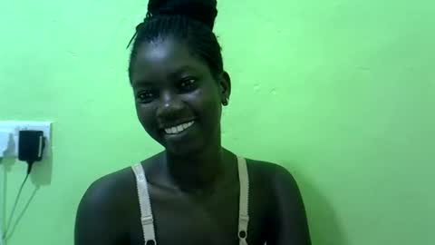 sweet_cherie1 online show from 02-22-26, 04:46