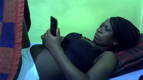 sweet_cherie1 online show from 05-21-26, 05:47