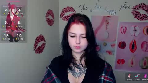 Snapshot of sweet_cherryg chatting on 12-03-25, 02:15 Ivy online show from 12-03-25, 02:15