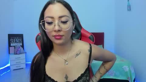 sweet_coral_ online show from 02-15-26, 07:51