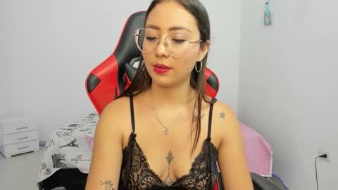 sweet_coral_ online show from 03-22-26, 10:35