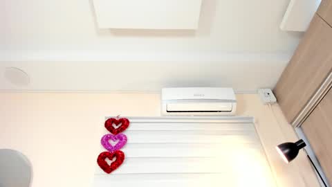 Snapshot of sweet_couples1 chatting on 12-03-24, 12:24 sweet_couples1 online show from 12-03-24, 12:24