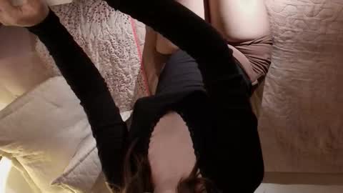 Dalia online show from 02-12-26, 01:44