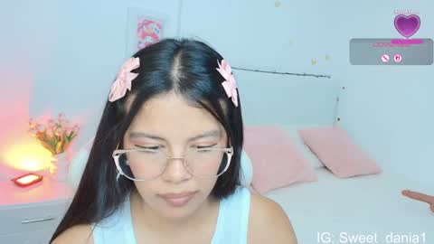 Snapshot of sweet_dania_ chatting on 09-28-25, 02:50 sweet_dania_ online show from 09-28-25, 02:50