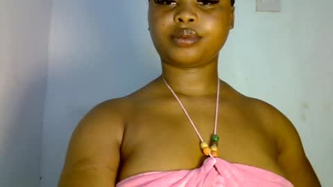 Snapshot of sweet_dynasty chatting on 04-16-26, 03:35 sky online show from 04-16-26, 03:35