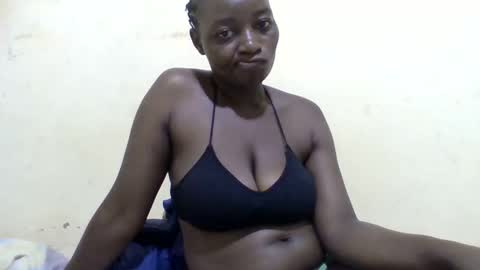 Snapshot of sweet_elena24 chatting on 04-18-26, 11:27 shillah online show from 04-18-26, 11:27