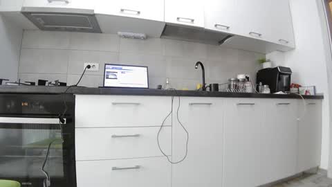           online show from 02-04-25, 10:21